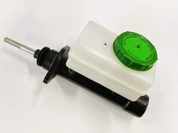 1583-1242 Master Cylinder - Mecalac