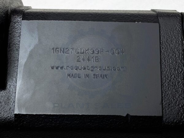 M1001689 Gear Pump - Image 2