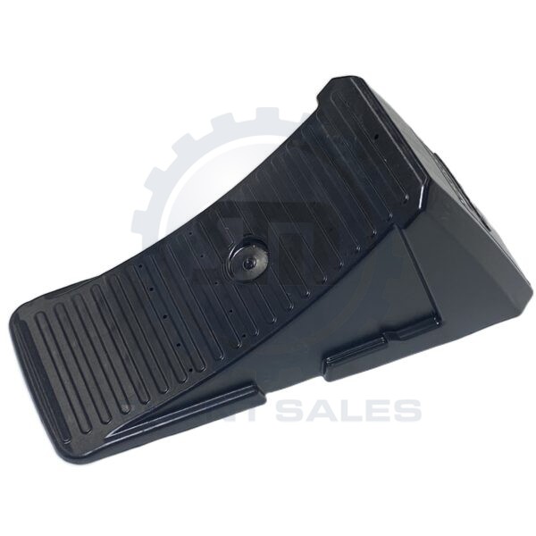 A11246226 Wheel Chock - CompAir (1)